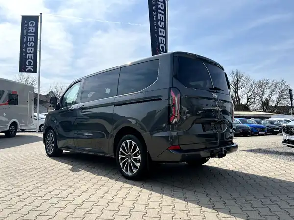 FORD CUSTOM (2/29)