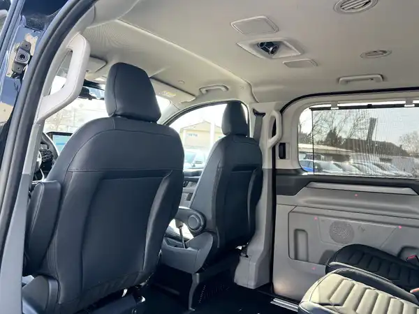 FORD CUSTOM (14/26)