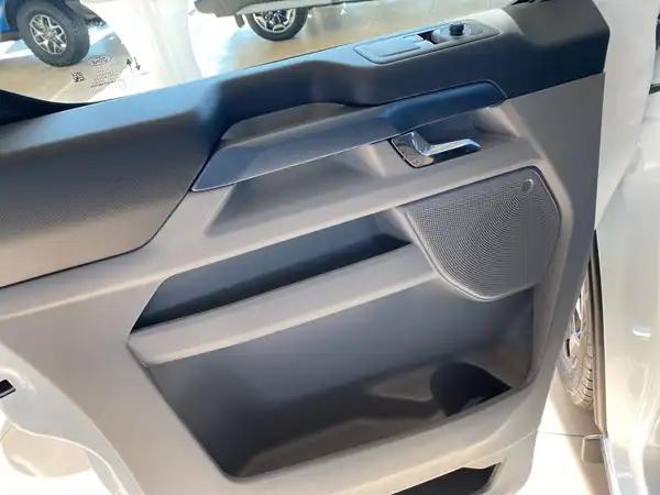 FORD CUSTOM (17/19)