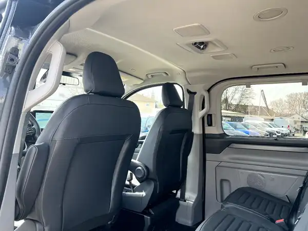 FORD CUSTOM (15/29)