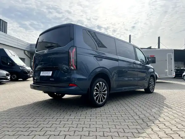 FORD CUSTOM (4/28)