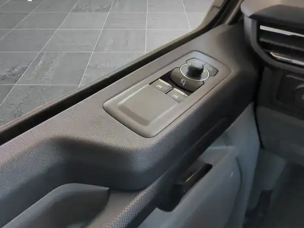 FORD CUSTOM (16/18)