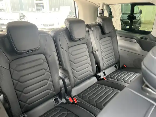 FORD CUSTOM (17/26)