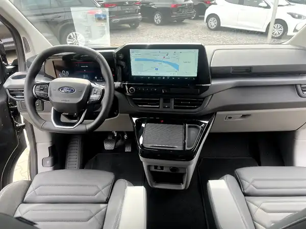 FORD CUSTOM (18/27)