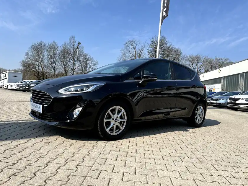 FORD FIESTA (1/26)