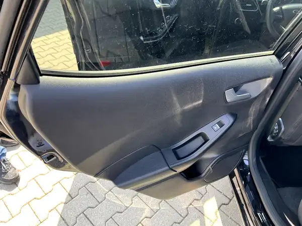 FORD FIESTA (11/26)
