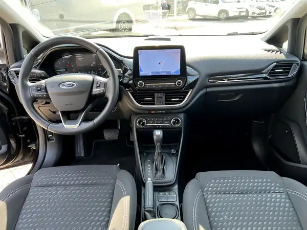 FORD FIESTA (17/26)