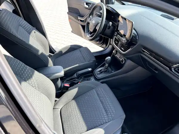FORD FIESTA (20/26)