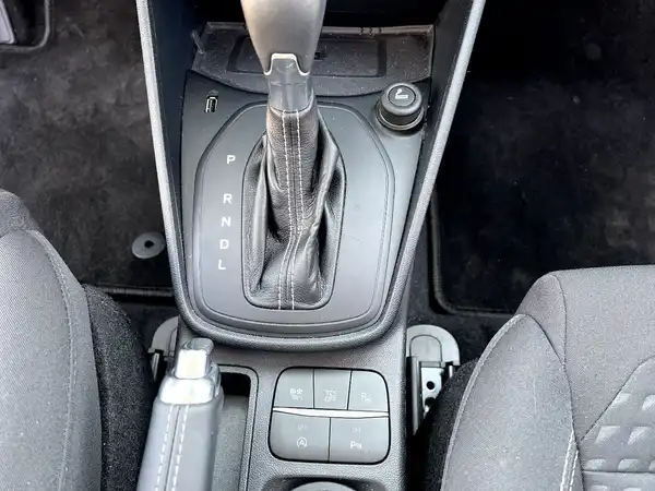FORD FIESTA (22/26)