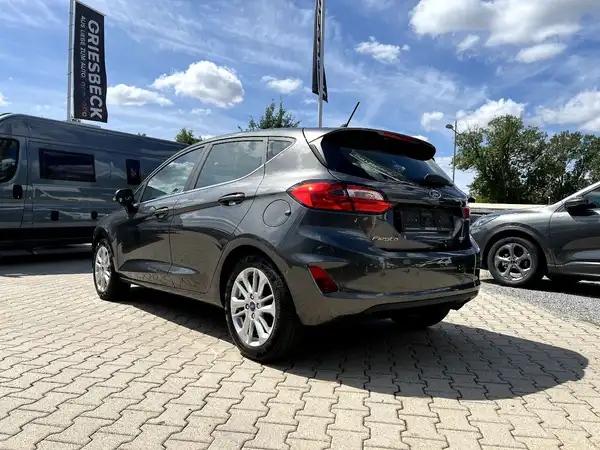 FORD FIESTA (2/27)