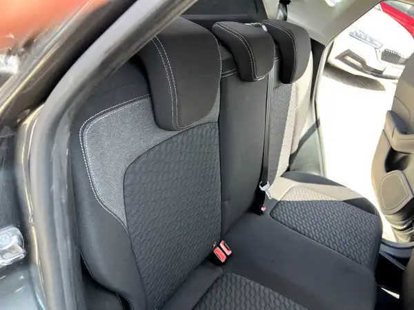 FORD FIESTA (16/27)