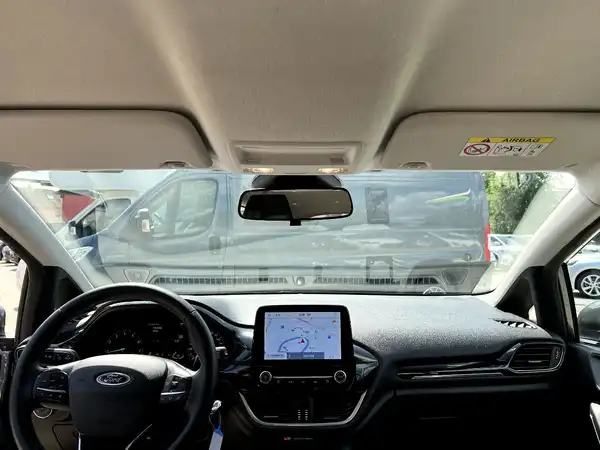 FORD FIESTA (17/27)