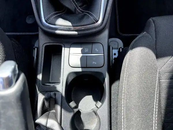 FORD FIESTA (22/27)