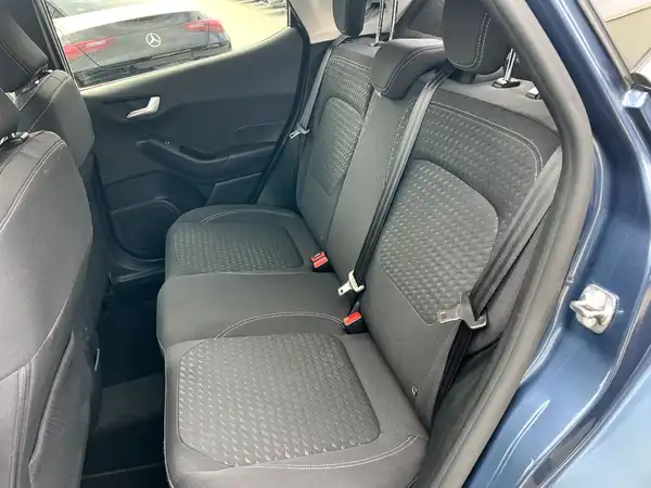 FORD FIESTA (13/26)