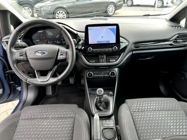FORD FIESTA (17/26)
