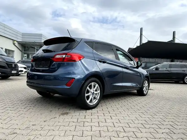 FORD FIESTA (4/26)