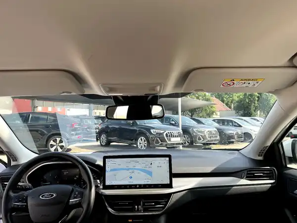 FORD FOCUS (17/26)