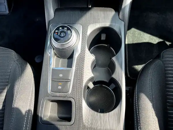 FORD FOCUS (22/26)