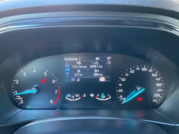 FORD FOCUS (16/21)