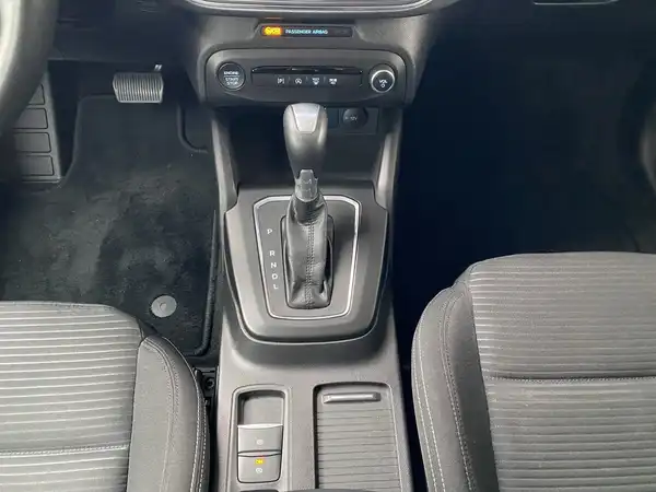 FORD FOCUS (9/19)