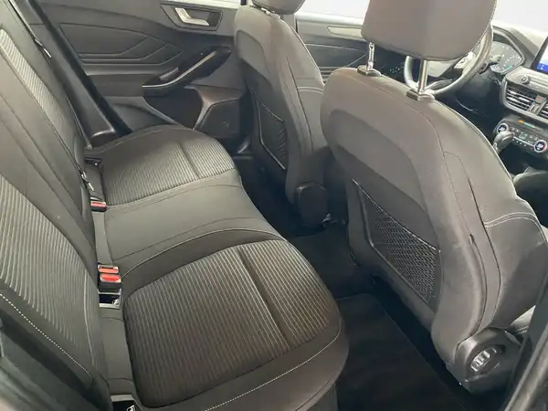 FORD FOCUS (13/20)