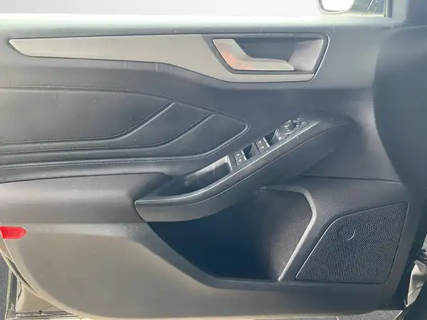 FORD FOCUS (17/20)