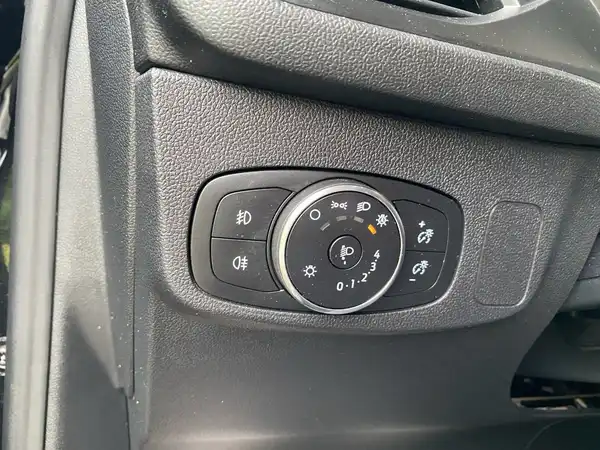 FORD FOCUS (20/20)