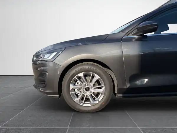 FORD FOCUS (15/19)
