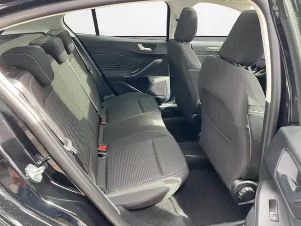 FORD FOCUS (13/23)
