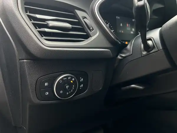 FORD FOCUS (21/23)
