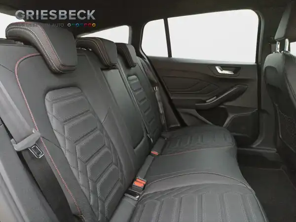 FORD FOCUS (13/17)