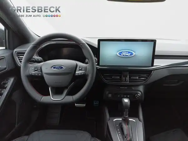 FORD FOCUS (8/17)