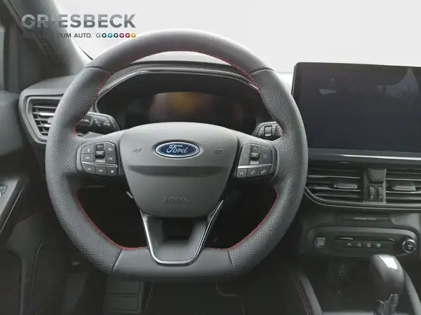 FORD FOCUS (10/17)