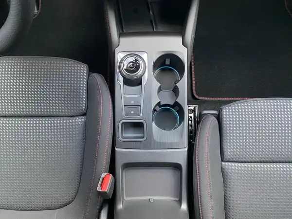 FORD FOCUS (18/23)