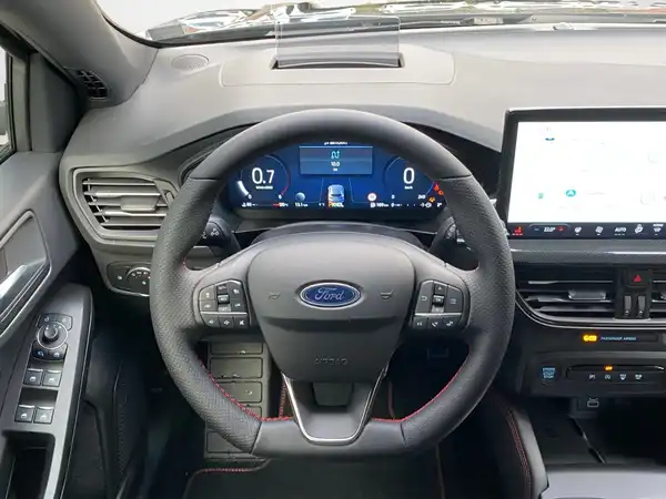 FORD FOCUS (9/23)
