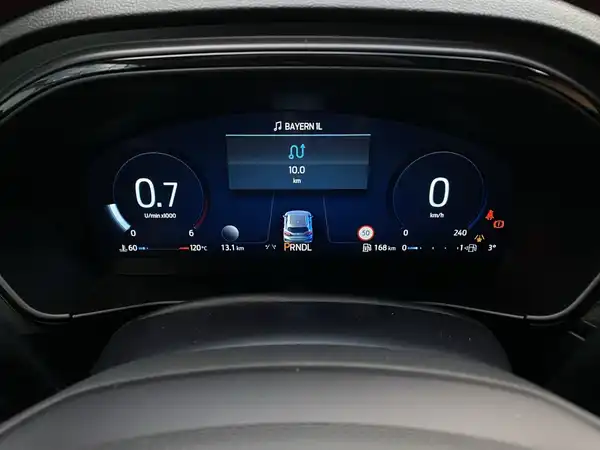 FORD FOCUS (10/23)