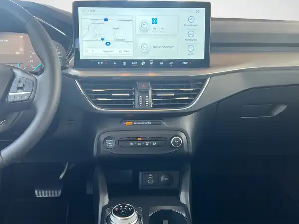 FORD FOCUS (11/18)