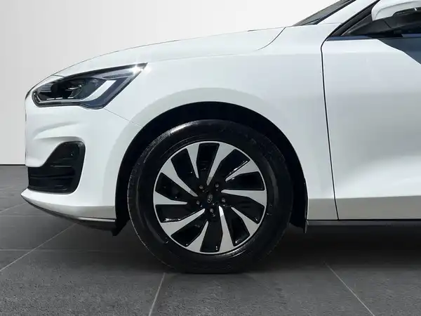 FORD FOCUS (15/18)