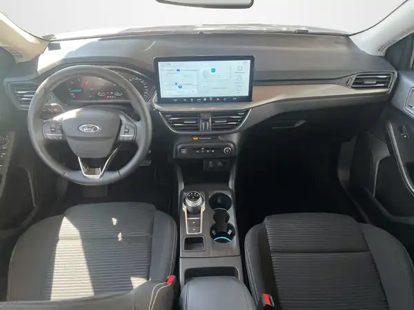 FORD FOCUS (8/18)