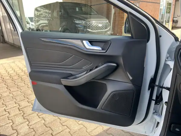 FORD FOCUS (17/21)