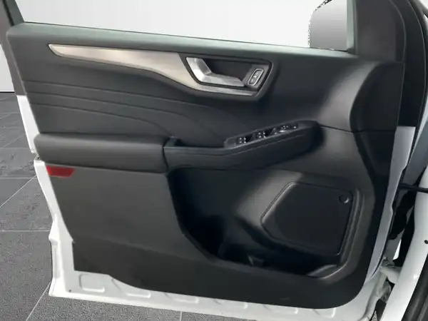 FORD KUGA (18/23)