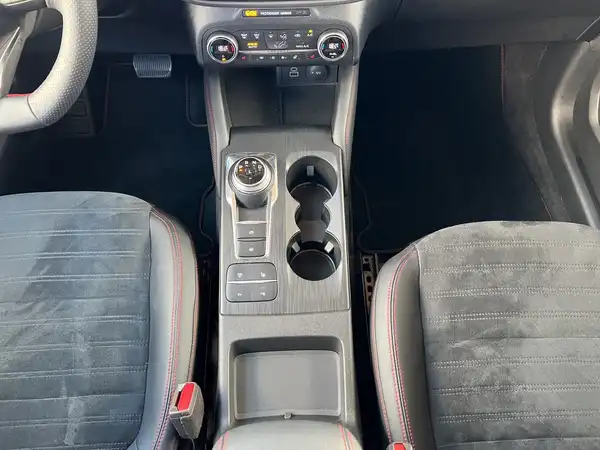 FORD KUGA (9/19)