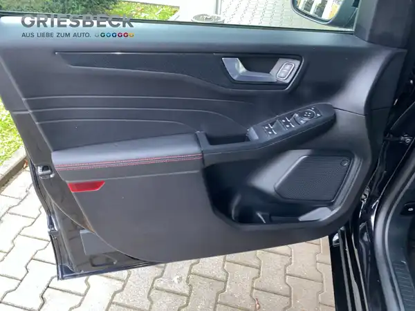 FORD KUGA (9/17)