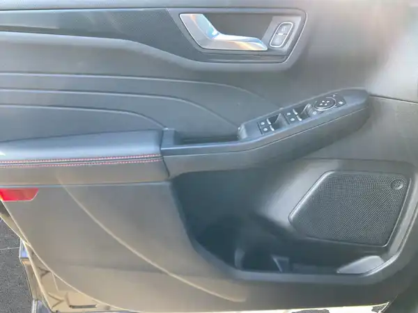 FORD KUGA (17/22)