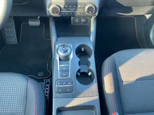 FORD KUGA (9/22)
