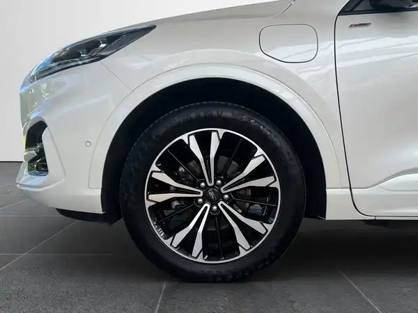 FORD KUGA (15/20)