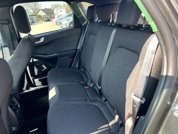 FORD KUGA (13/27)