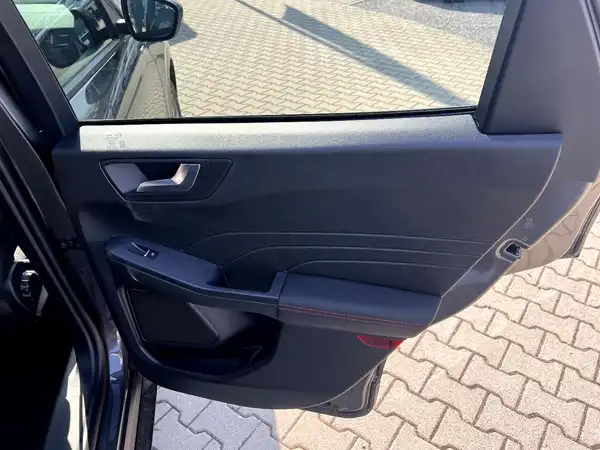 FORD KUGA (14/27)