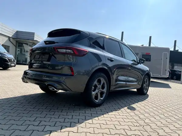 FORD KUGA (4/27)