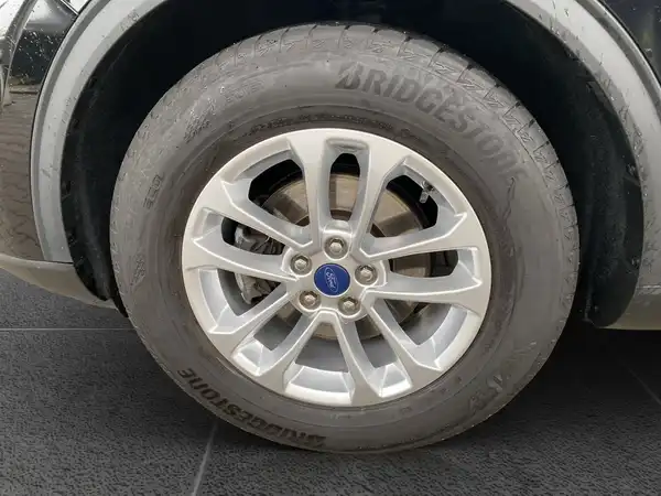 FORD KUGA (15/21)